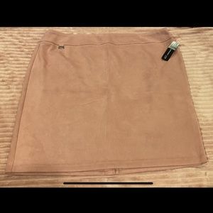 Pink Faux Suede Skirt!!! ✨🎀💖✨